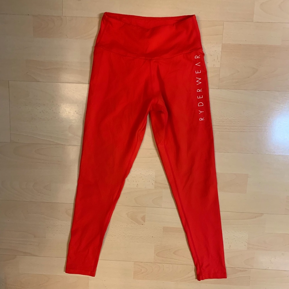 Ryderwear Staples Scrunch Leggings